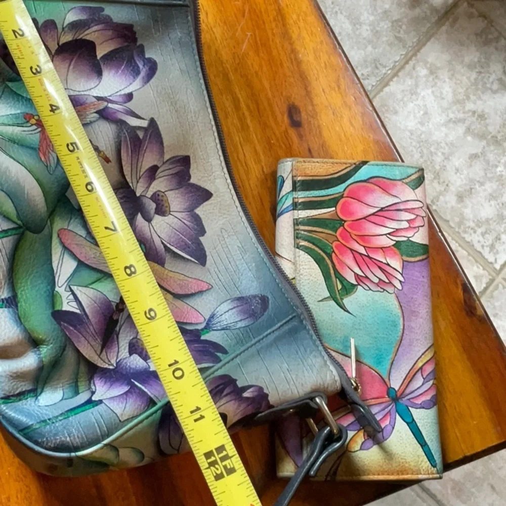 Gorgeous Anuschka crossbody bag - Picture 9 of 12